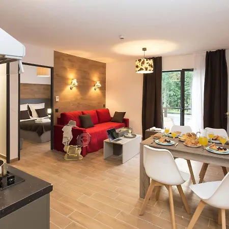 Furnished In An Attractive Town Chamonix