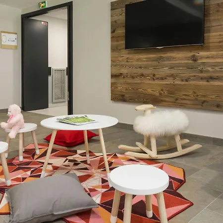 Lejlighed Furnished In An Attractive Town