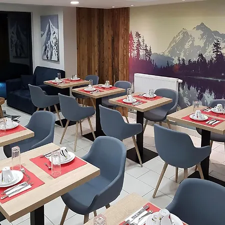 Furnished In An Attractive Town * Chamonix